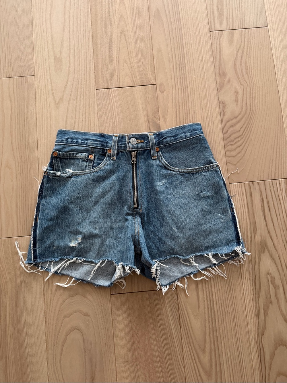 RE/DONW & Levi's Blue Distressed Zip-Front Denim Shorts Like new